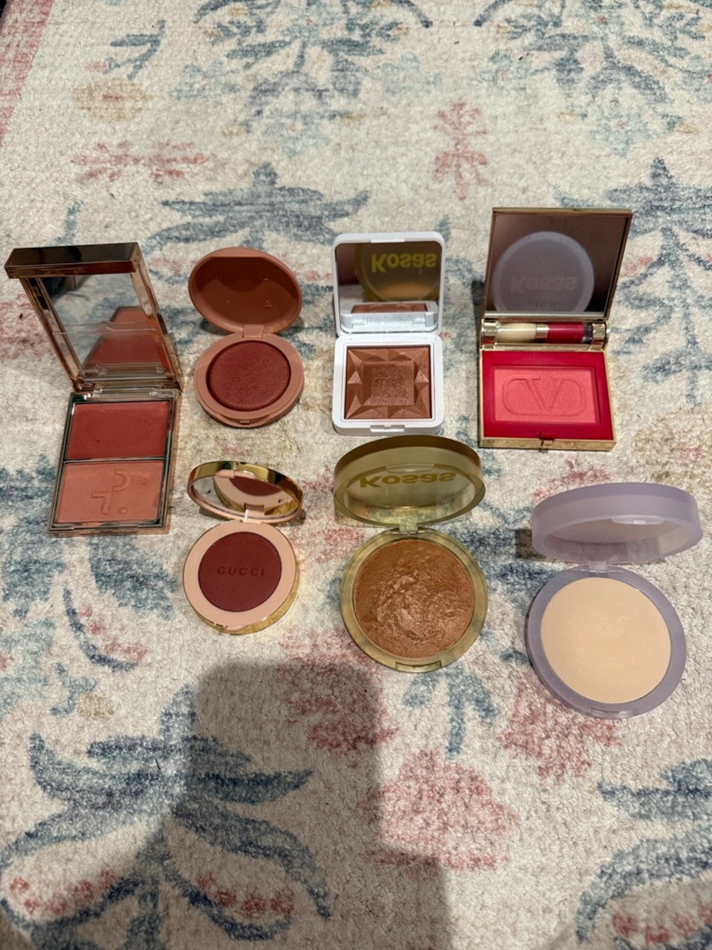 Chanel, Rhode, Gucci, Charlotte Tilbury, Saie and more makeup bundle - Picture 2 of 12